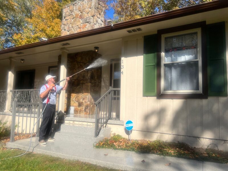 pressure wash house